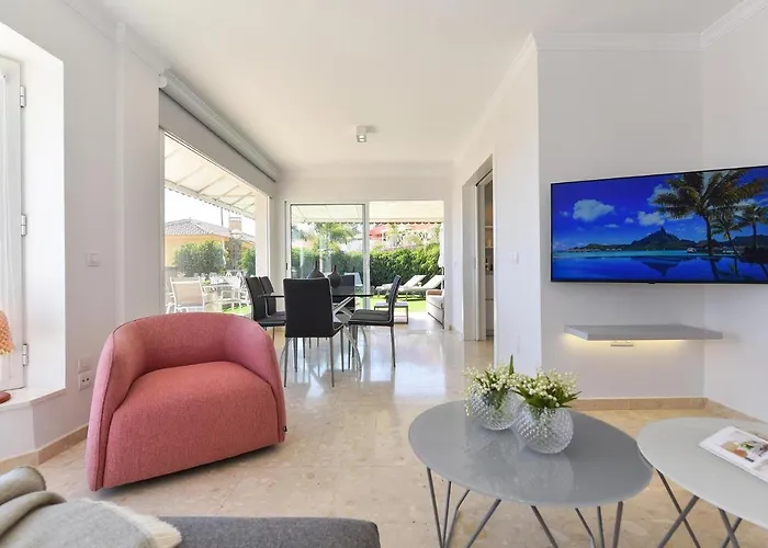 Santa Ana 19 By Villagrancanaria